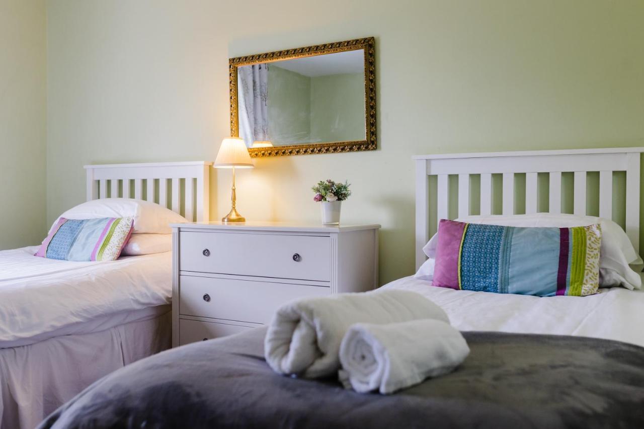May Tree Cottage Manorbier 5 Mins From The Beach Sleeps 4 Buitenkant foto