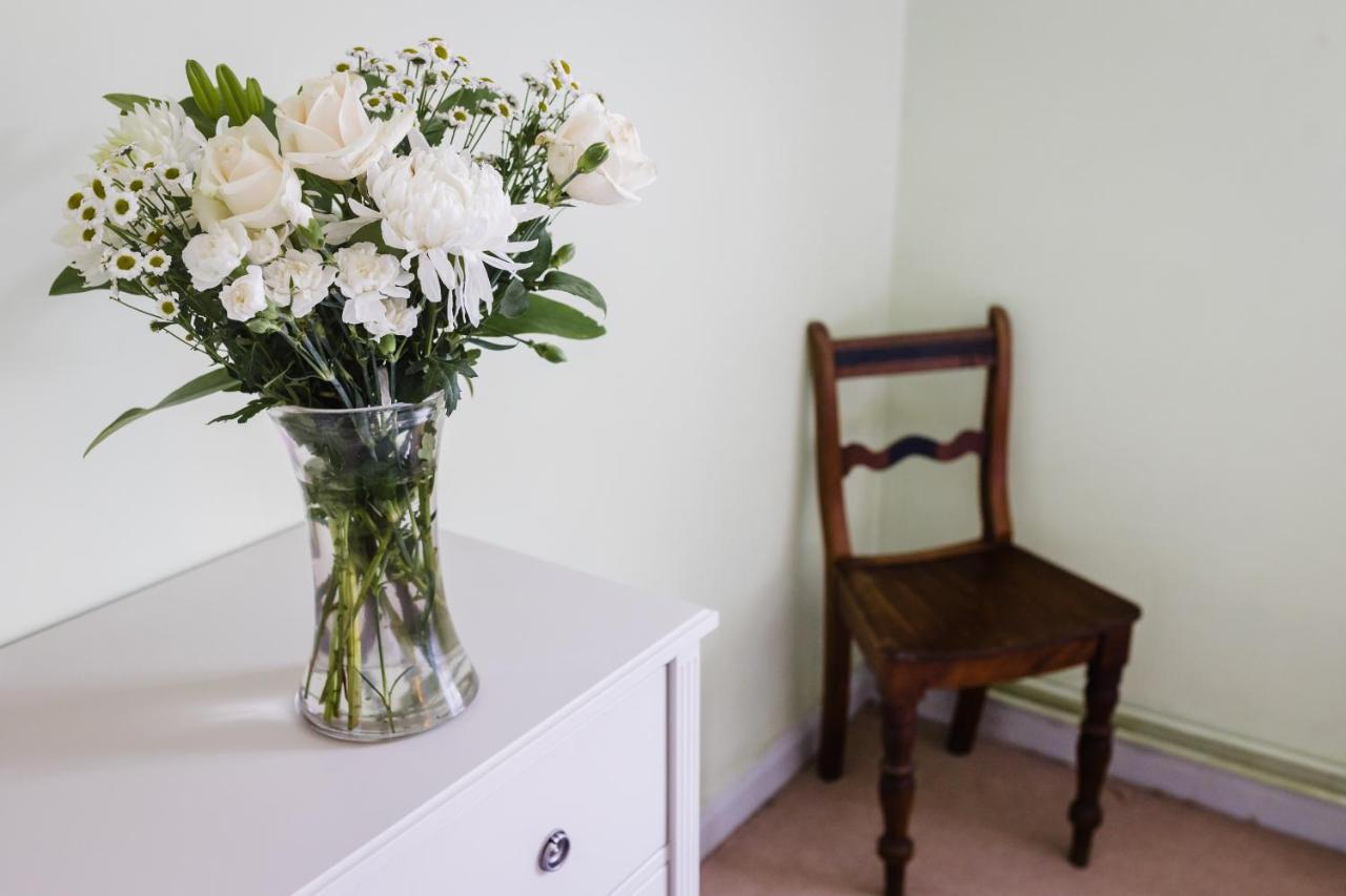 May Tree Cottage Manorbier 5 Mins From The Beach Sleeps 4 Buitenkant foto