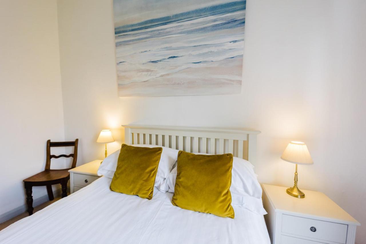 May Tree Cottage Manorbier 5 Mins From The Beach Sleeps 4 Buitenkant foto