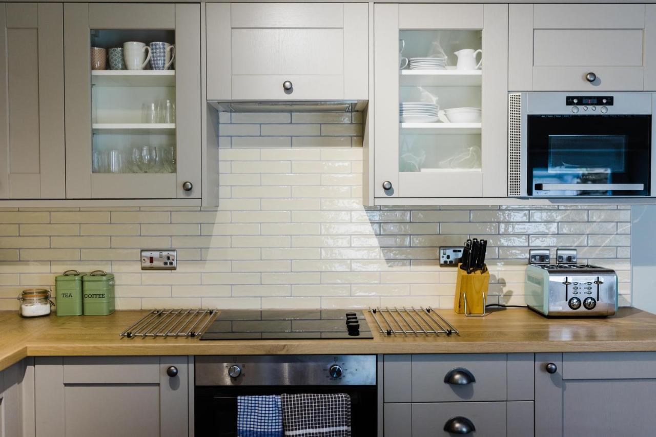 May Tree Cottage Manorbier 5 Mins From The Beach Sleeps 4 Buitenkant foto