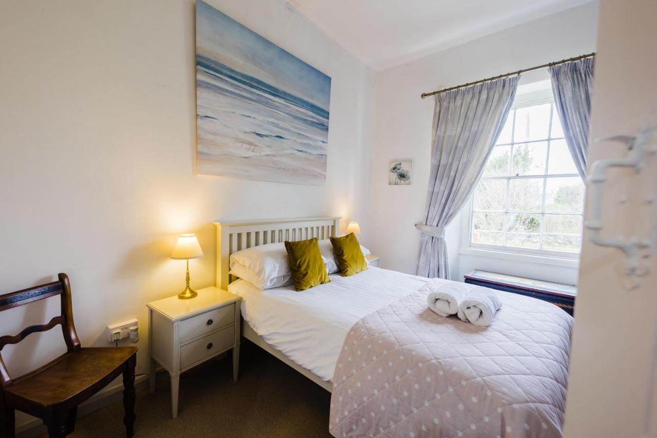 May Tree Cottage Manorbier 5 Mins From The Beach Sleeps 4 Buitenkant foto