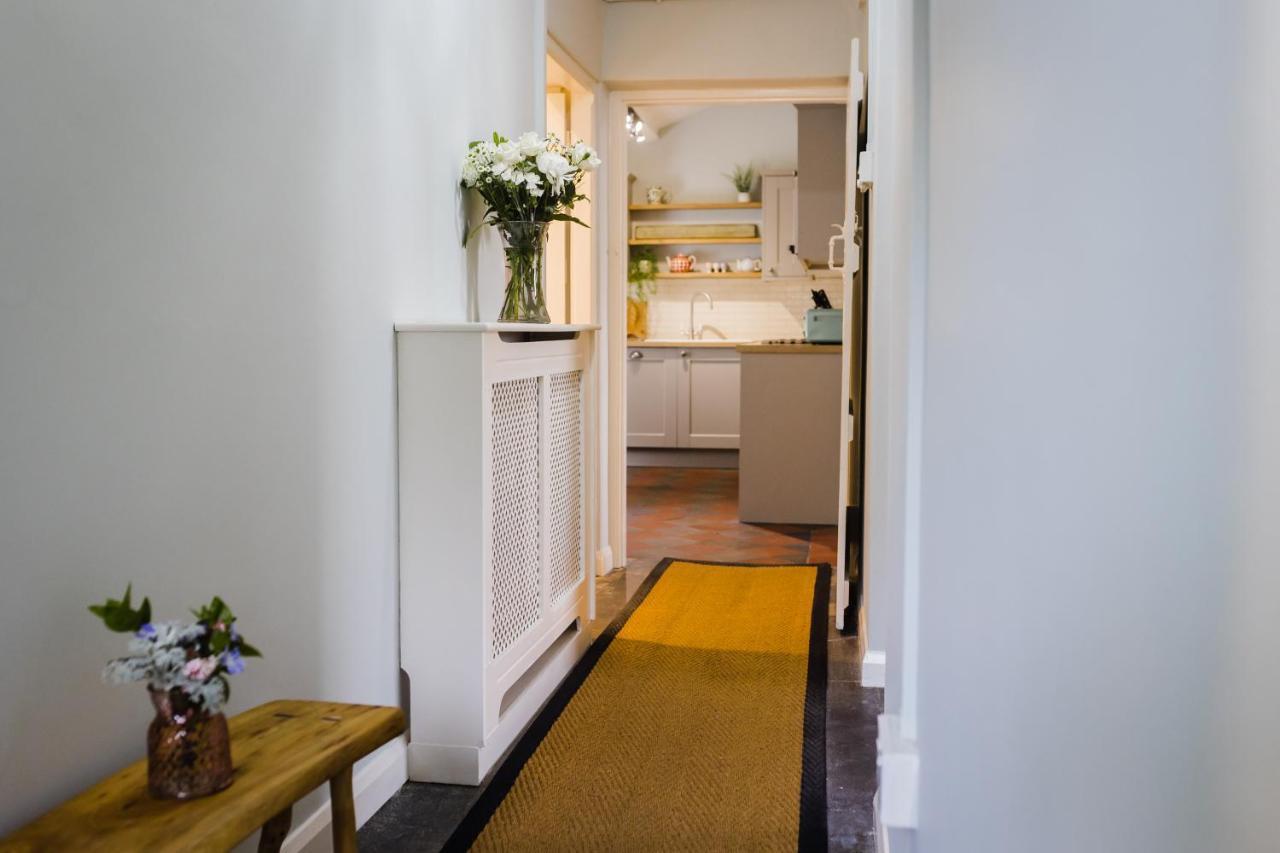 May Tree Cottage Manorbier 5 Mins From The Beach Sleeps 4 Buitenkant foto