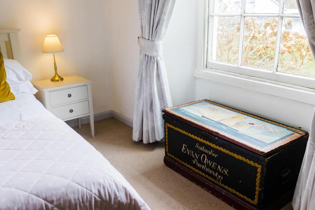 May Tree Cottage Manorbier 5 Mins From The Beach Sleeps 4 Buitenkant foto