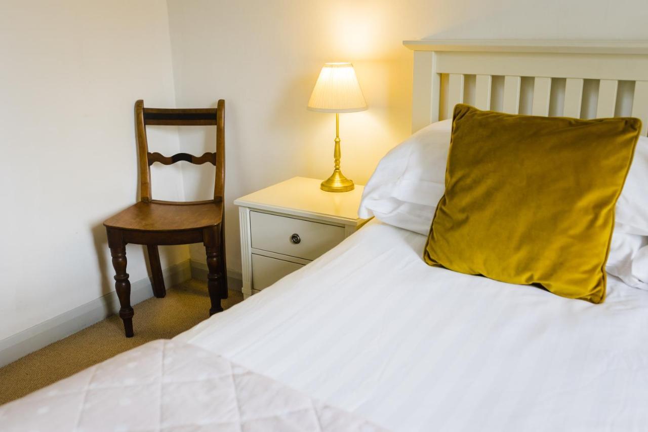 May Tree Cottage Manorbier 5 Mins From The Beach Sleeps 4 Buitenkant foto