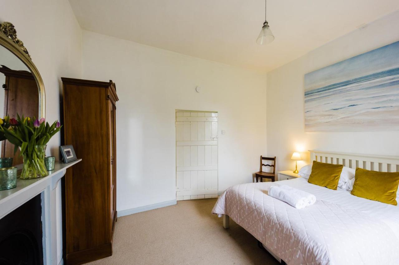 May Tree Cottage Manorbier 5 Mins From The Beach Sleeps 4 Buitenkant foto